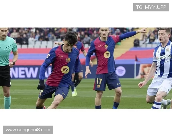 佩德里家庭生活曝光：巴萨中场场外低调陪伴家人