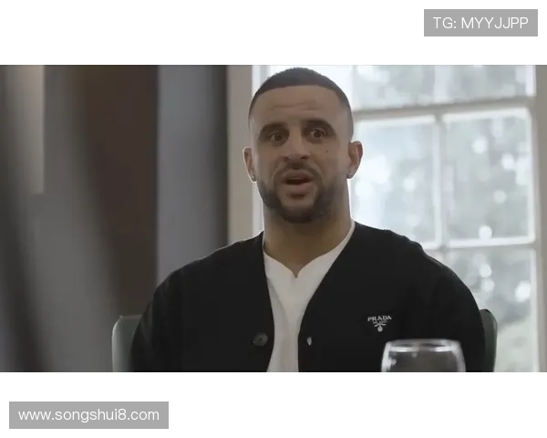 凯尔·沃克三中卫与边后卫角色切换的战术价值解析