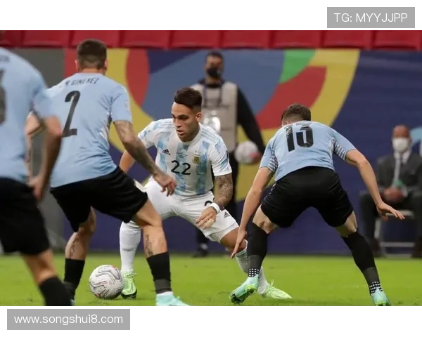 劳塔罗是否具备全能中锋的战术角色与能力结构