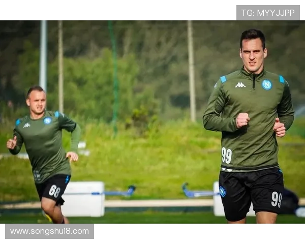 那不勒斯欧冠突破难点显现,球队本赛季淘汰赛表现稳定性面临考验。 那不勒斯欧冠突破难点显现,球队本赛季淘汰赛表现稳定性面临考验。