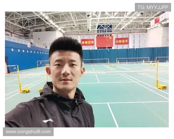 谌龙赛场上拼命，私下居然爱喝这么贵的酒？普通人得攒多久…